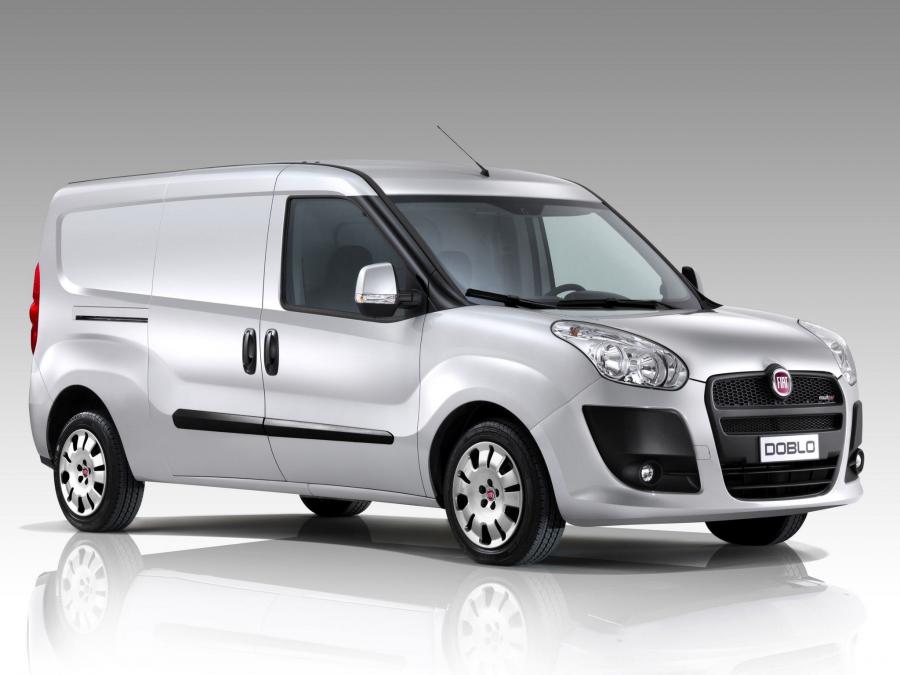  Fiat Doblo Cargo Maxi 2010 года  (фото 1 из 6)
